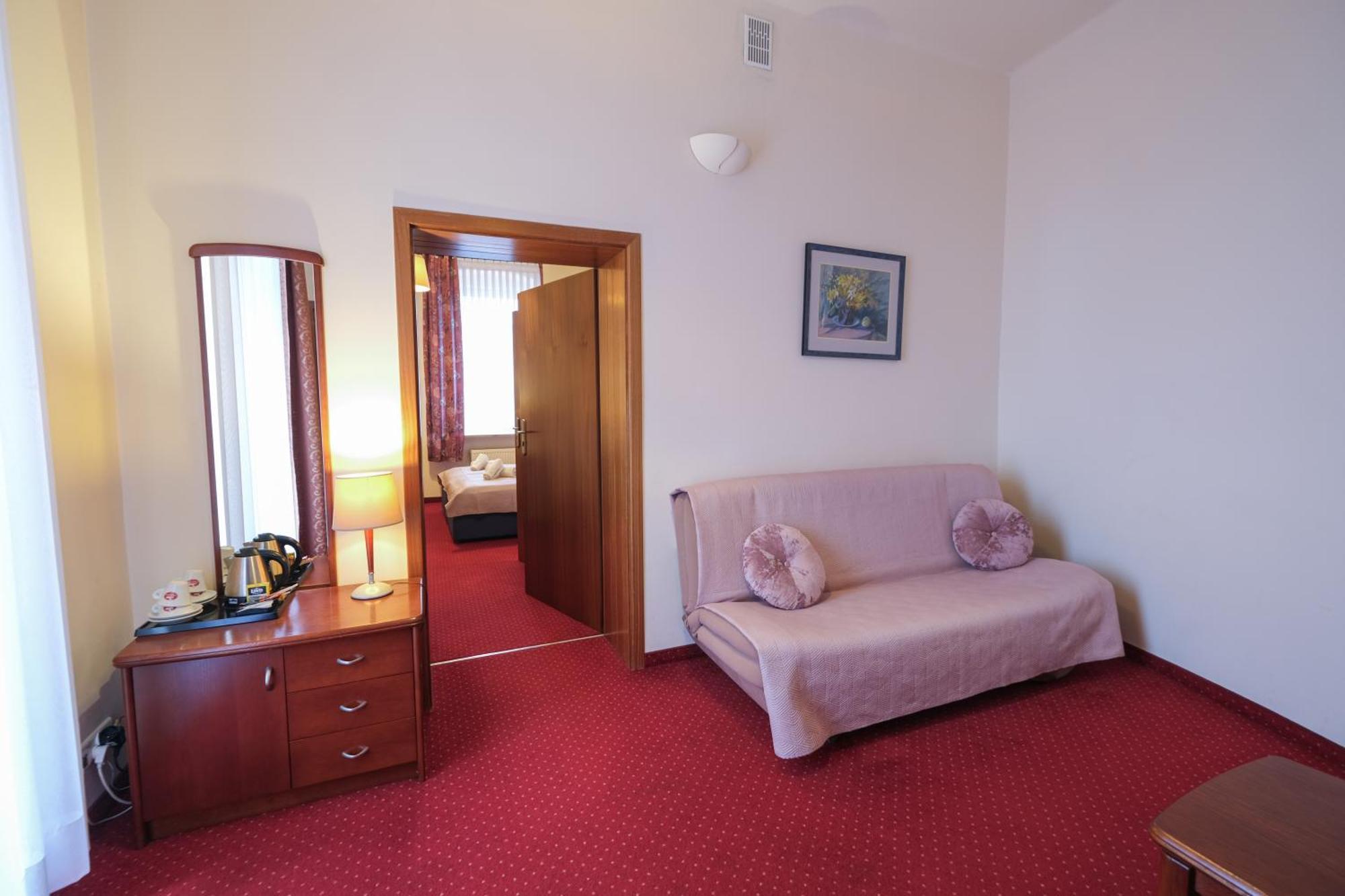 Hotel Sonex Ченстохова Екстер'єр фото