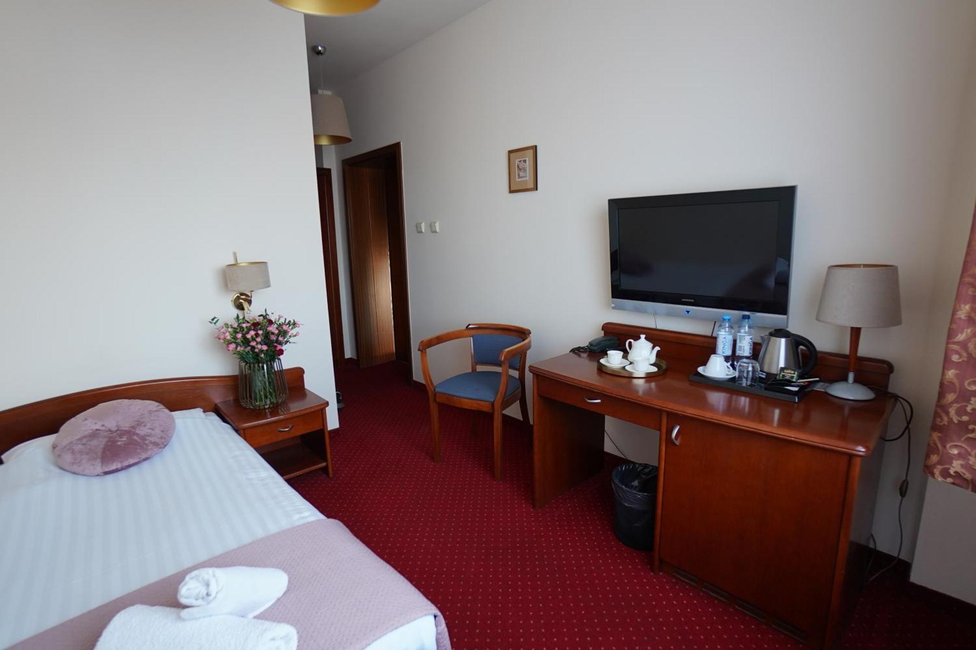 Hotel Sonex Ченстохова Екстер'єр фото