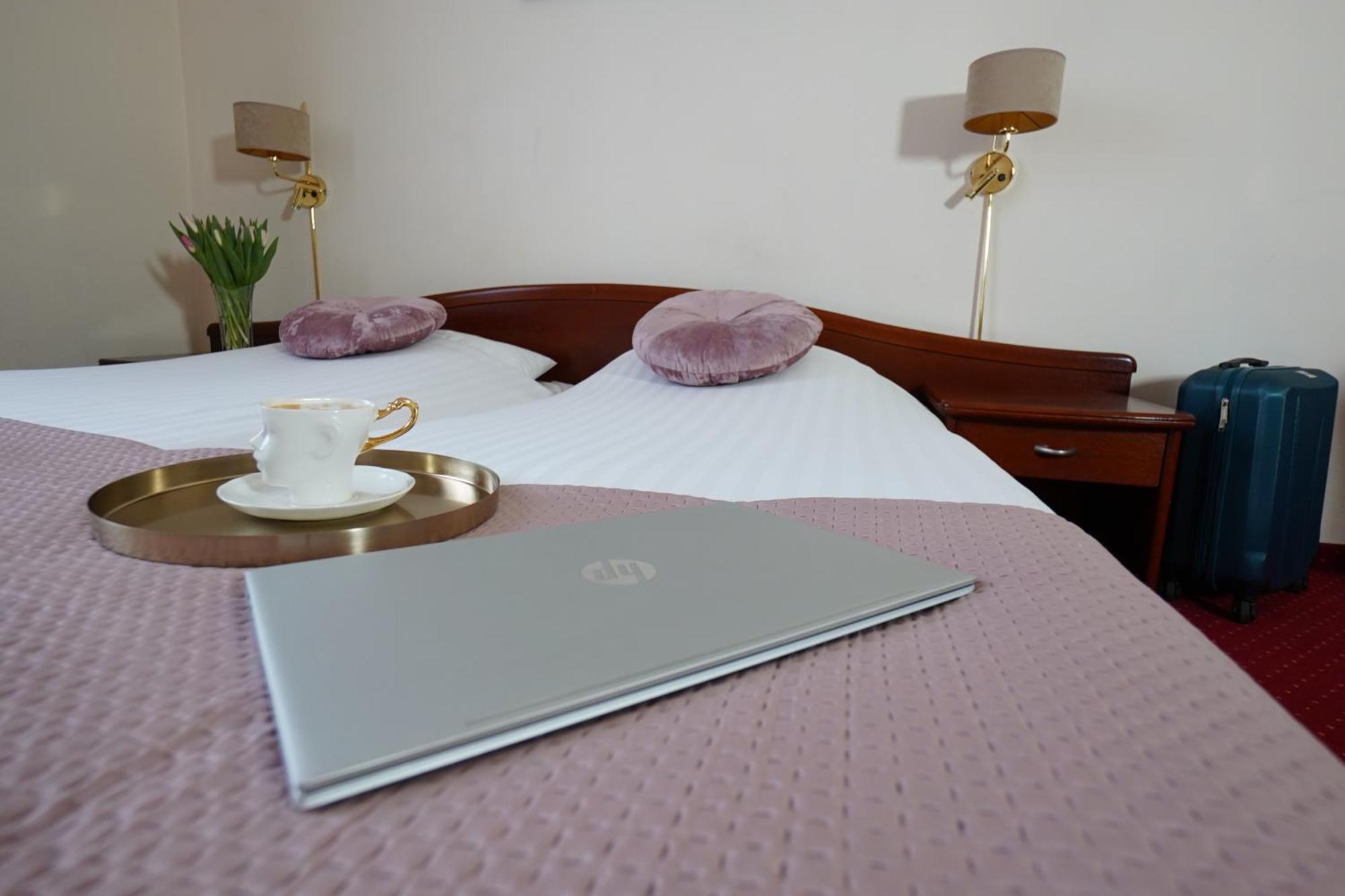 Hotel Sonex Ченстохова Екстер'єр фото